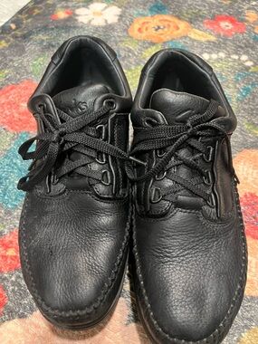 Clarks Men’s Black Leather Lace-Up Casual Loafers